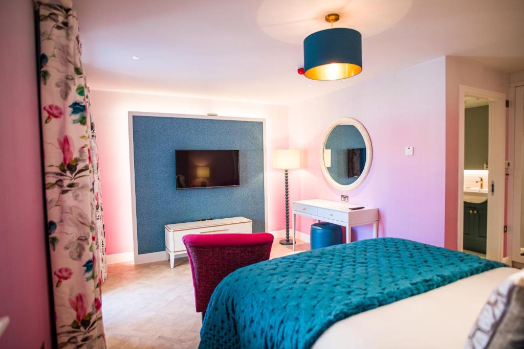 Dewars Restaurant and Rooms 7