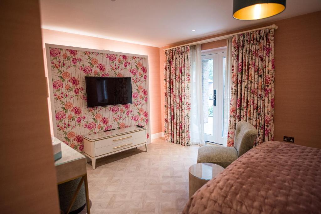 Dewars Restaurant and Rooms 5