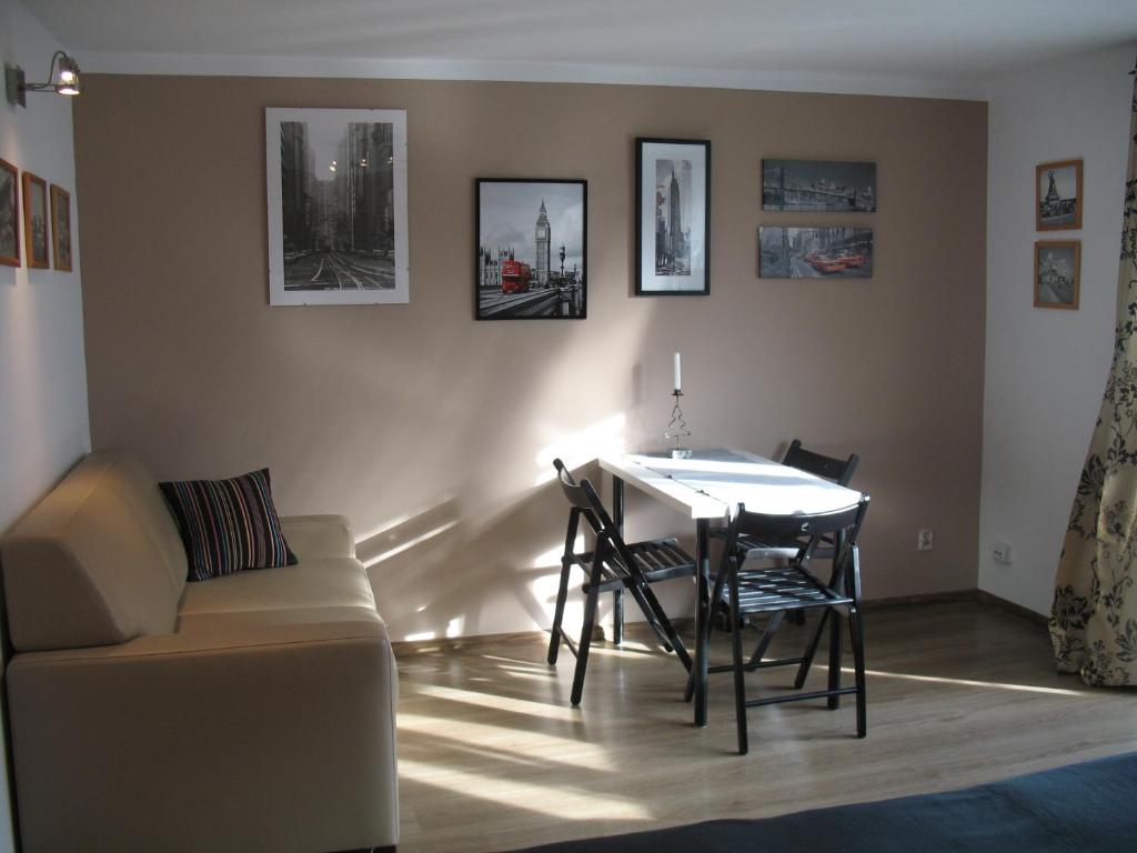 Willa Pod Aniołem - Pokoje Gościnne & Apartamenty z widokiem na góry - Chambre Familiale Avec Vue Sur Montagne