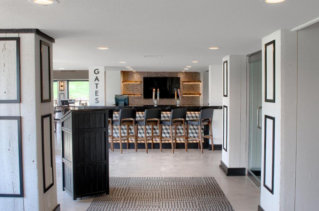 Cheyenne Mountain Resort, a Destination by Hyatt Hotels photo
