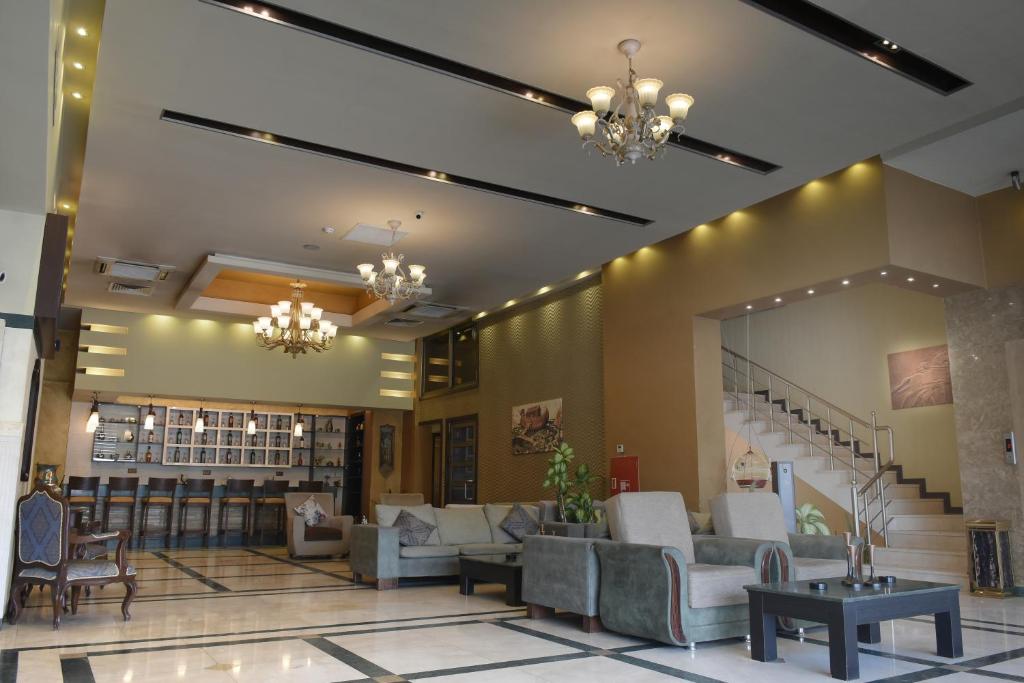 لابی و فضای عمومی Asenappar Hotel - تصویر ۵