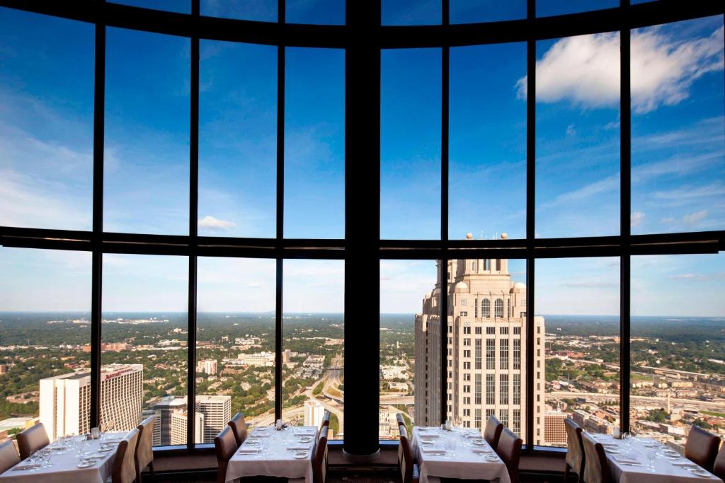 The Westin Peachtree Plaza, Atlanta photo