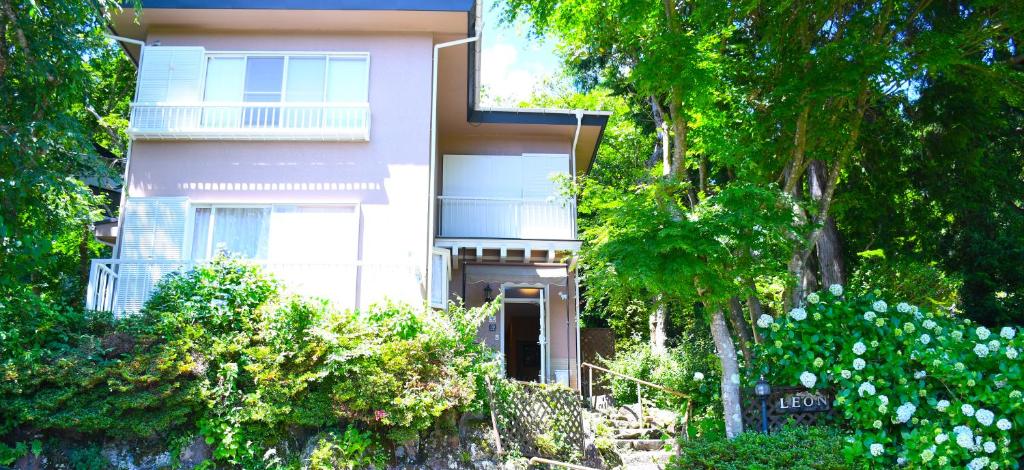 Zahrada ubytování HAKONE LEON
