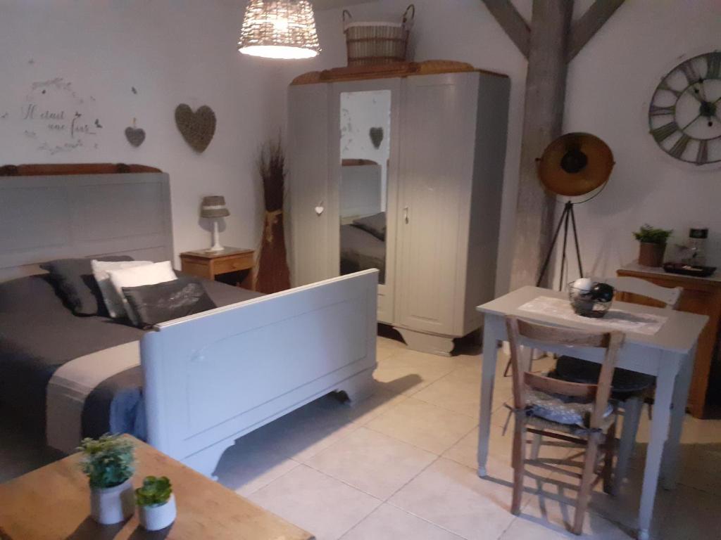 Maison d'hôtes L'air d'antan - Habitación Doble Con Baño Privado