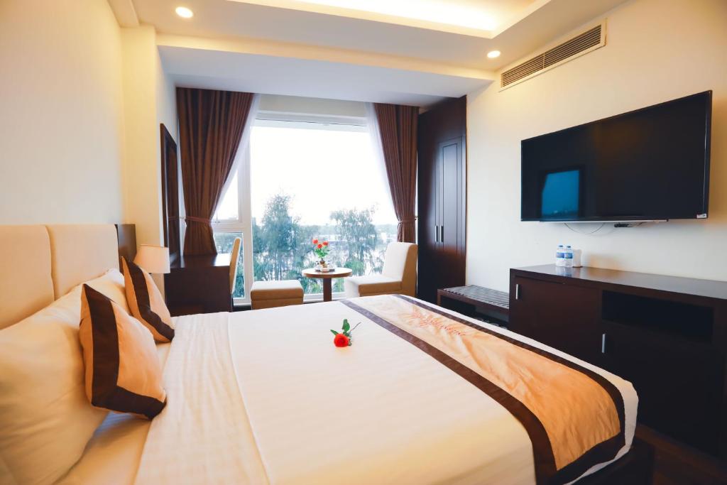 International Hotel - Premium Double Room