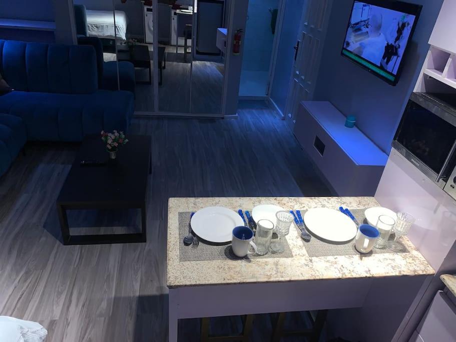 Foto dalla galleria di Teal Open Plan Studio Unit-Lekki 1, WI-FI, Extractor. a Ogoyo