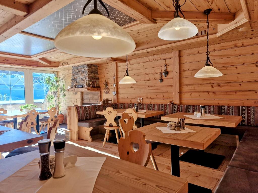Restaurace v ubytování Berghotel Almrausch