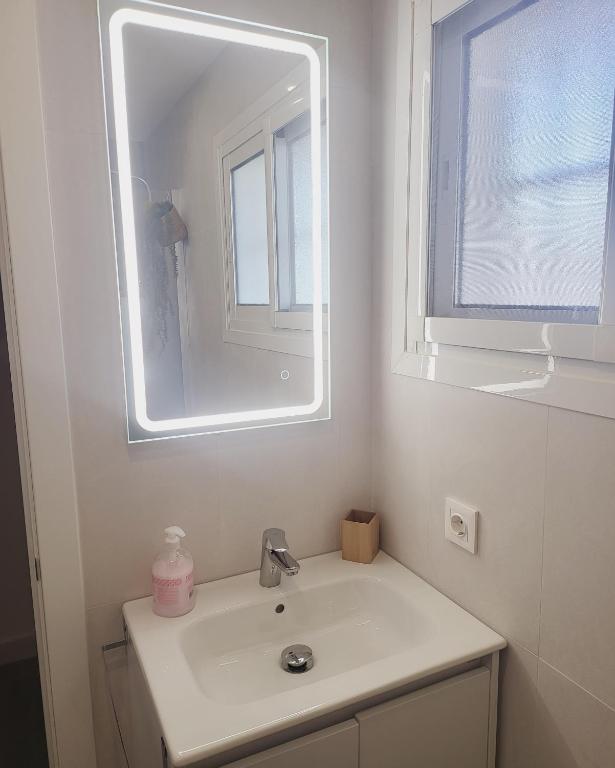 Kúpeľňa v ubytovaní Fuengirola & sea views by ELE Apartments