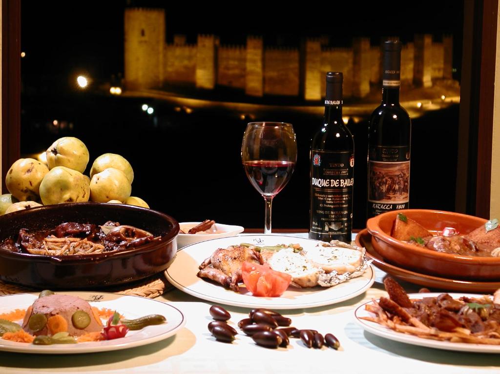 Hotel Restaurante Baños - 14