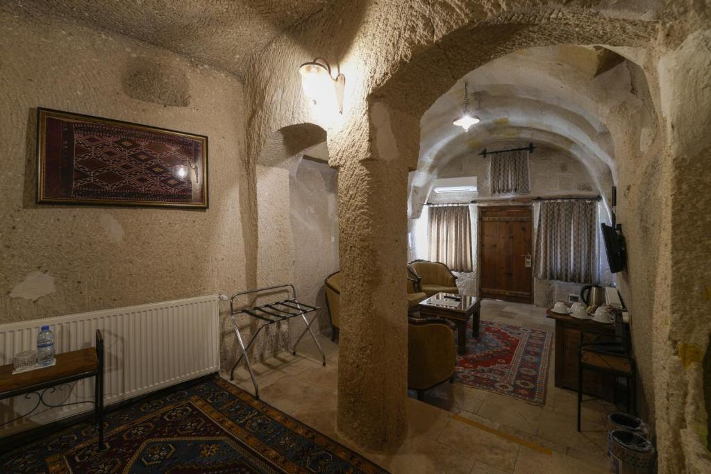 Tekkaya Cave Hotel - 8