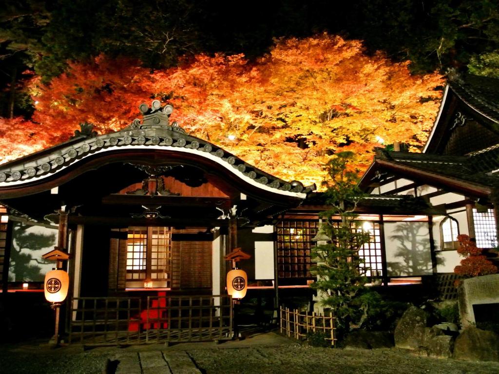 Byggingin sem ryokan-hótelið er í