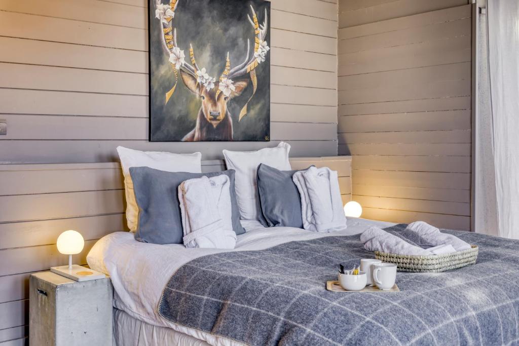 Postel nebo postele na pokoji v ubytování Chalet Hotel La Féline Blanche