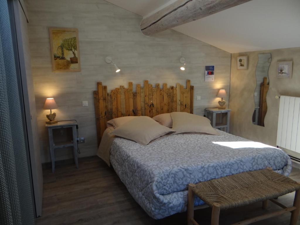Postel nebo postele na pokoji v ubytování Mas Val-Chênaie Gordes