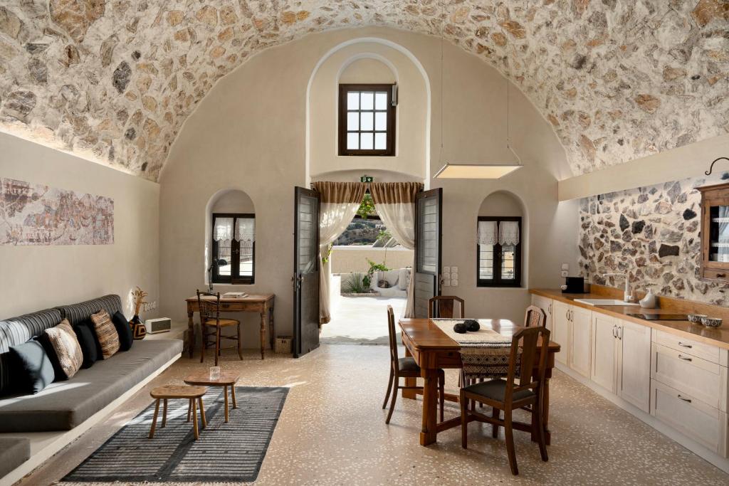 Canava Villas in Santorini photo photo 4