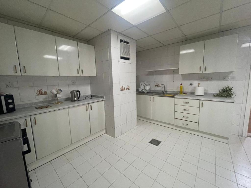 لابی و فضای عمومی Seer Furnished Apartments صیر للشقق المفروشه - تصویر ۵