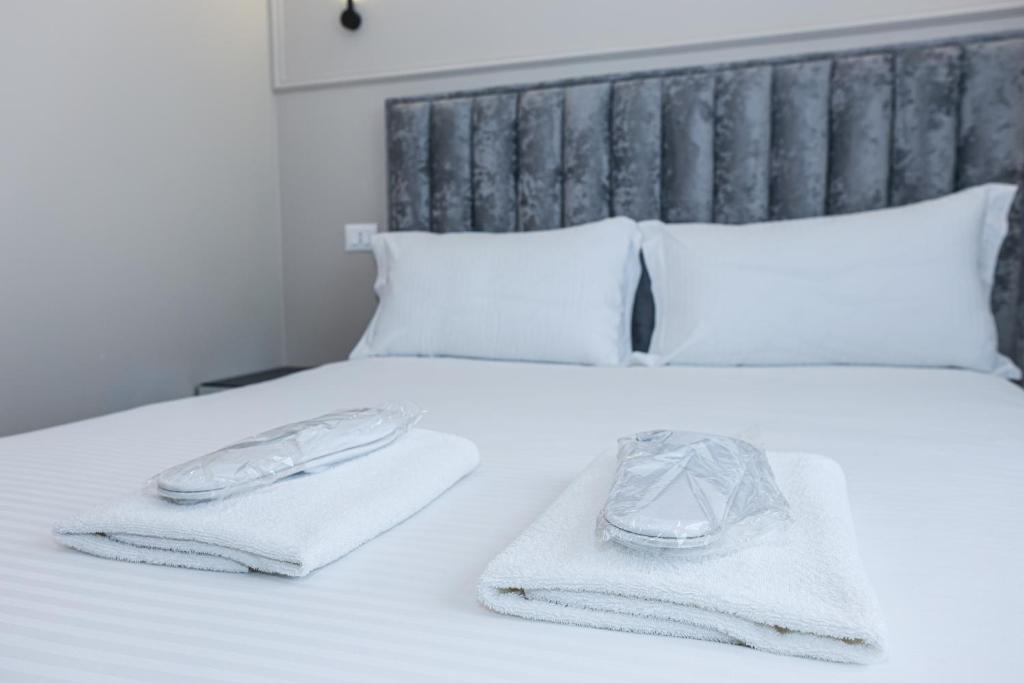 Miku Apartment -Charming One Bedroom At Komuna e Parisit - Imazhi 6