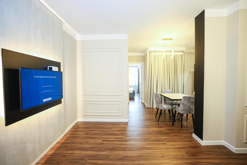 Miku Apartment -Charming One Bedroom At Komuna e Parisit - Imazhi 10