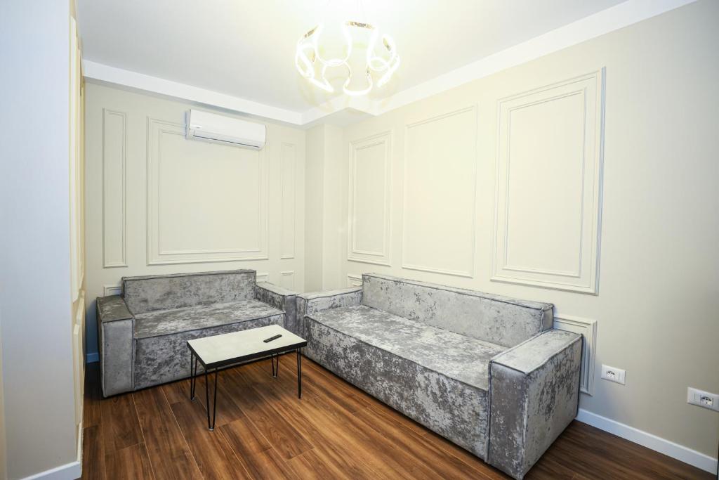 Miku Apartment -Charming One Bedroom At Komuna e Parisit - Imazhi 12