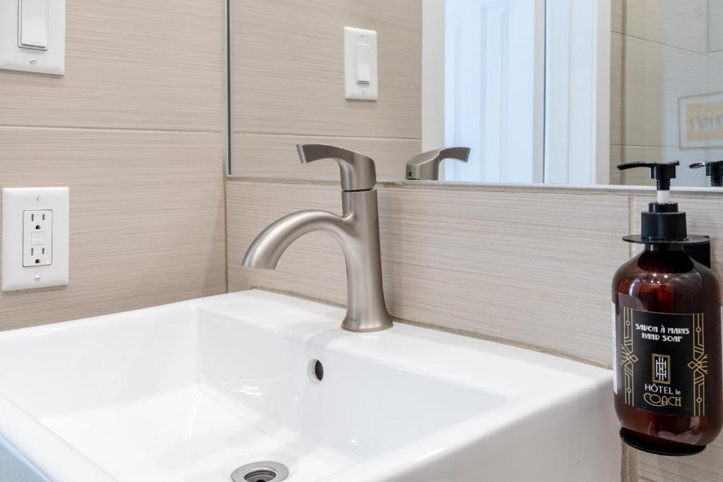 hotel le coach - Resim 30