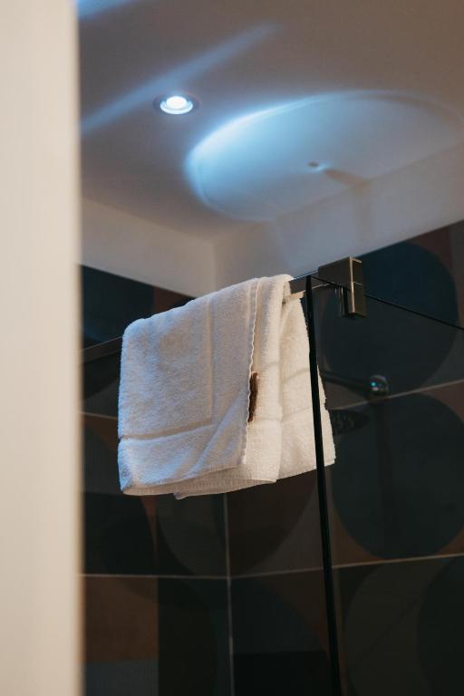 Winning Apartments - Double Or Twin Room With Private Bathroom
