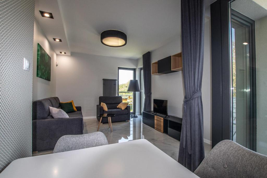 Apartamenty Szmaragdowa 10 - 11