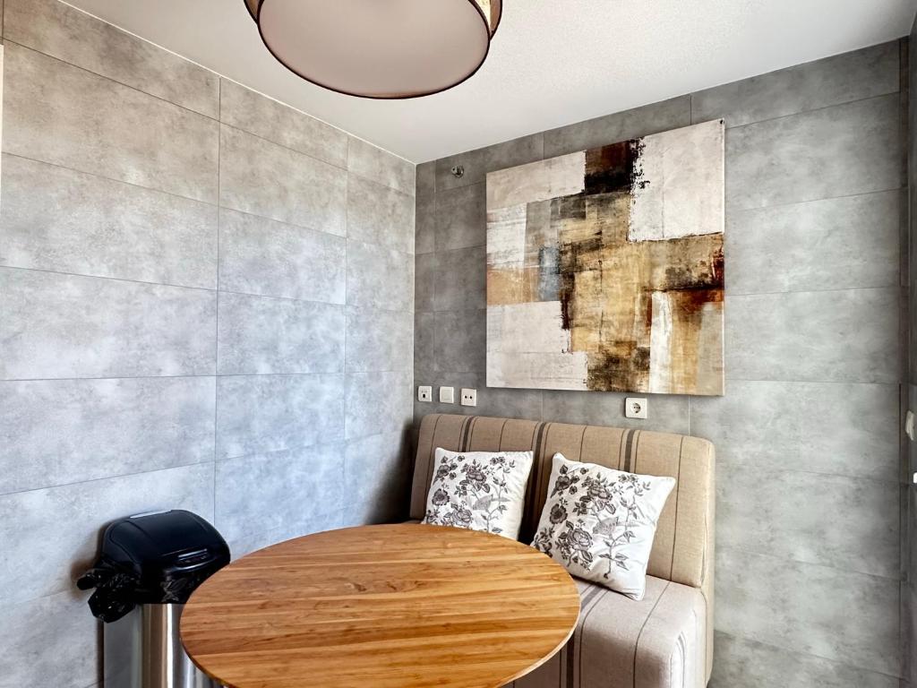 Posezení v ubytování 2 bed Penthouse with Sea View