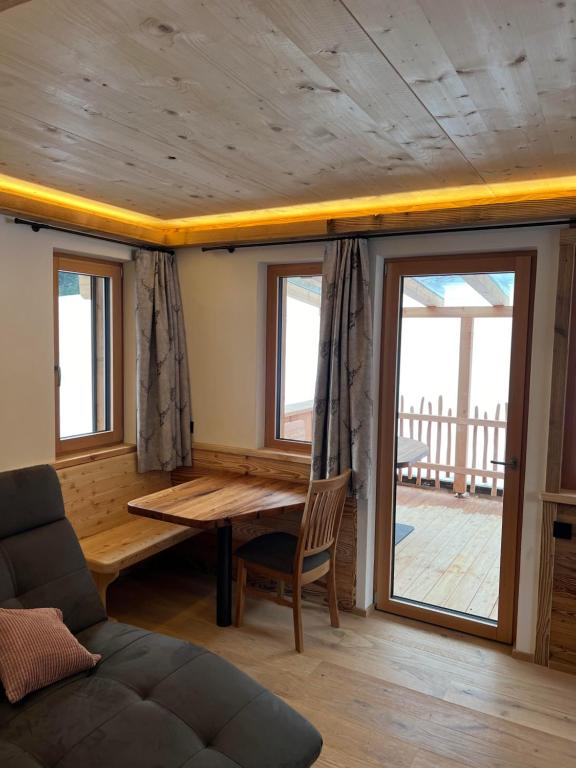 Istumisnurk majutusasutuses Finks Appartement