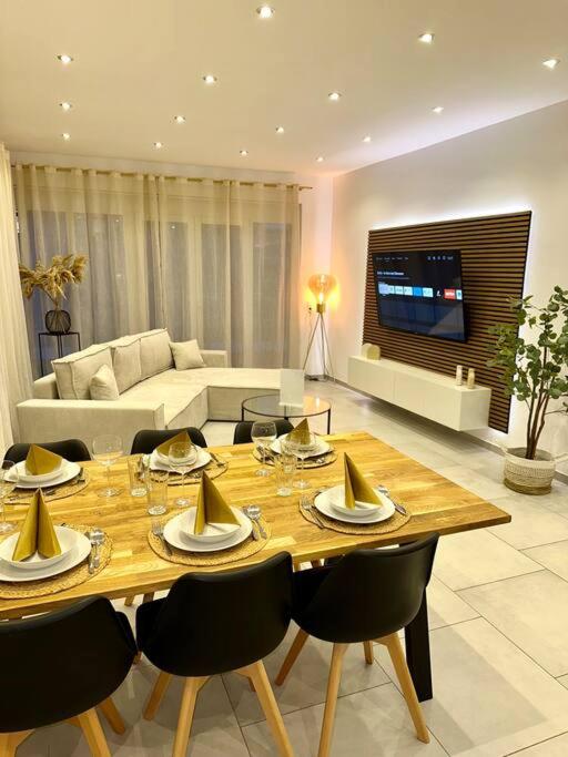 TV a/nebo společenská místnost v ubytování Comfort Apartment
