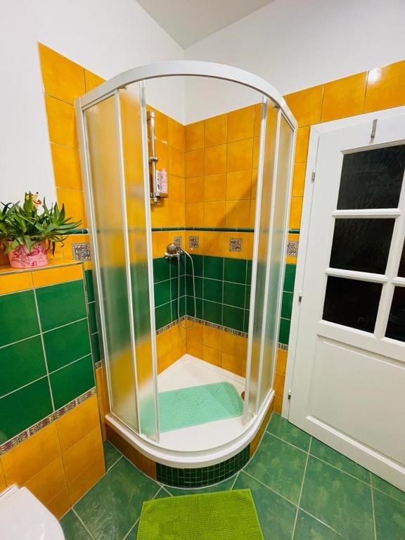 Koupelna v ubytování Apartmán U Splavu