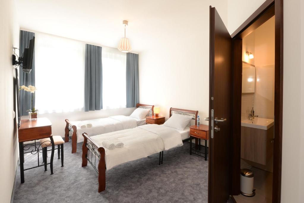 Kelman Inn Global Nowa Sól - Twin Room
