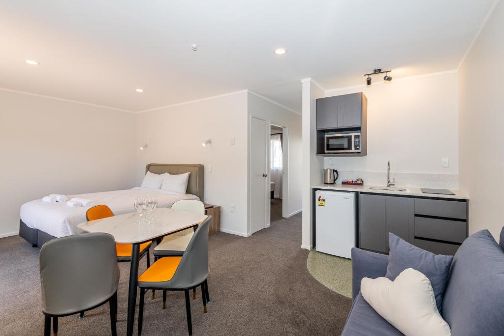 Aurora City Suites Motel - Resim 13