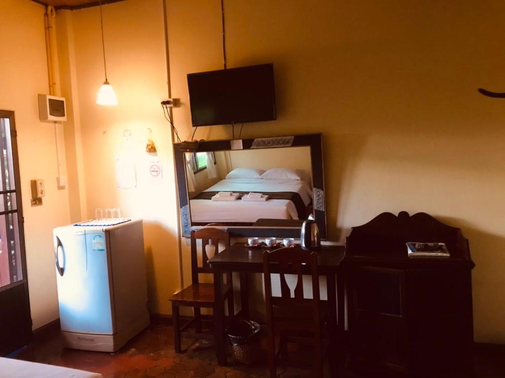 Golden Triangle Palace Hotel - Resim 3