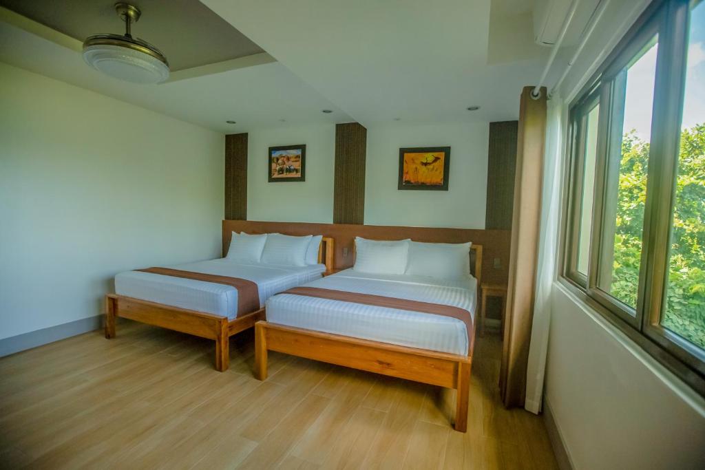 Horizon Hotel Romblon - Deluxe Room