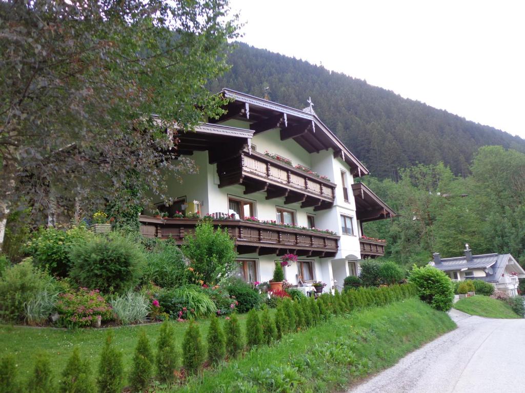 Haus Oblasser - 18