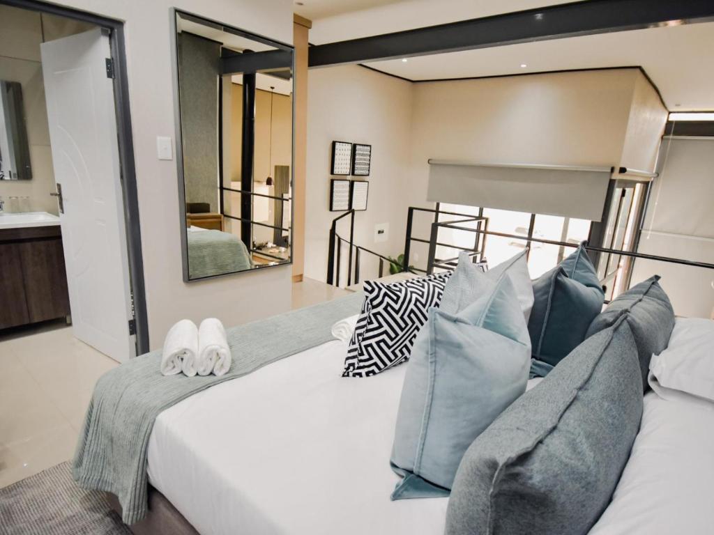 The Anza Lifestyle Lodge - Luxury Chalet