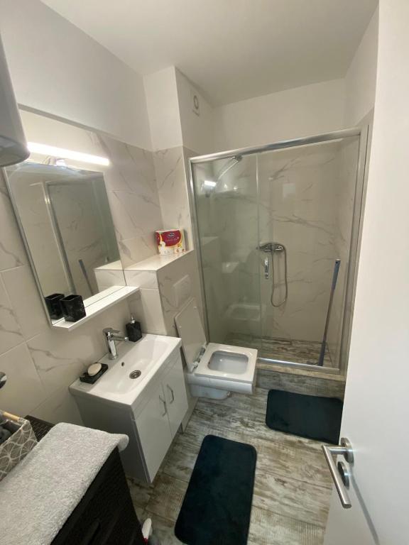 Un baño de Apartman Dunja