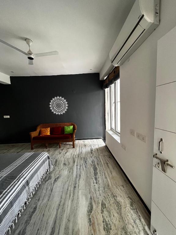 Postel nebo postele na pokoji v ubytování Metro Connected Homestay with Parkview