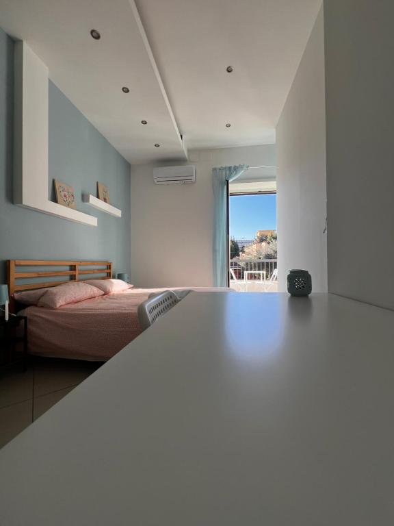 the shaman's house very close to the metro line 1, Naples (tarifs