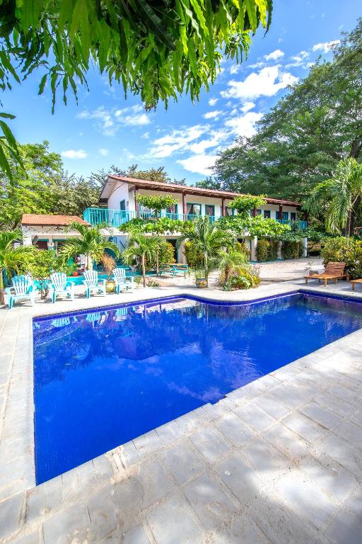 Bazén v ubytování Hotel Diversion Tropical nebo v jeho okolí