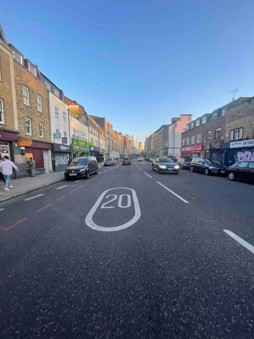Victoria Mews Hoxton Shoreditch photo