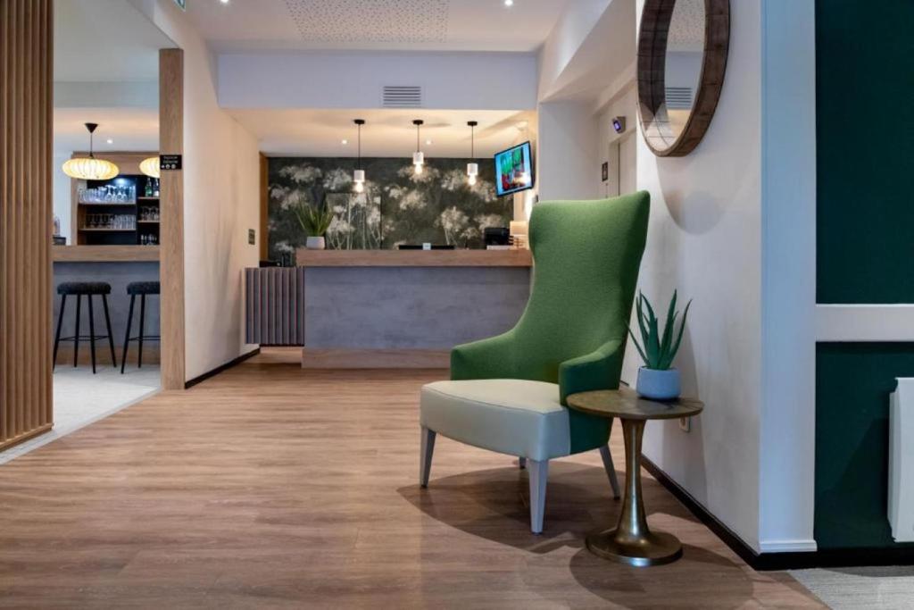 Posezení v ubytování Best Western Auray le Loch