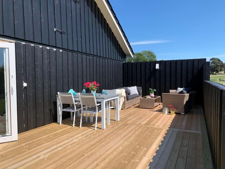 Balkón nebo terasa v ubytování Bo bekvämt i eget hus