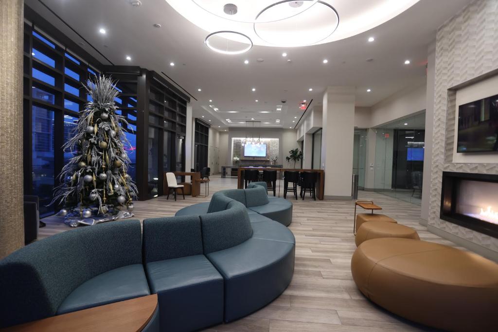 Lobbyen eller receptionen på Houston's Downtown Oasis