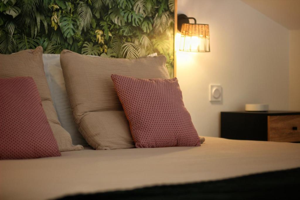 Postel nebo postele na pokoji v ubytování Gîte spa la parenthèse,privatif,sauve,gard,Occitanie