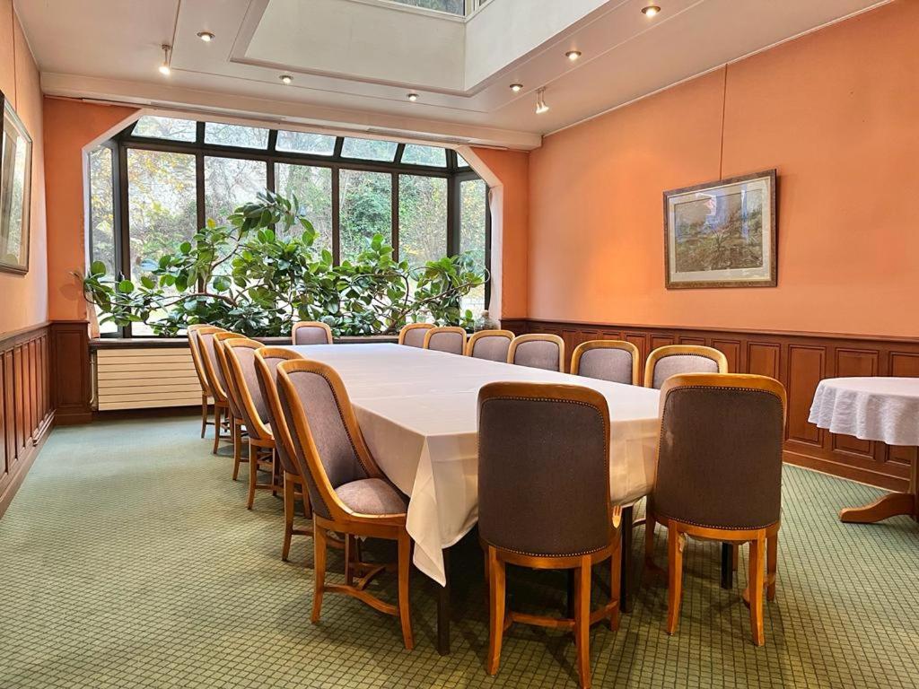 Konferenční prostory v ubytování Logis Hôtel Le Rivage
