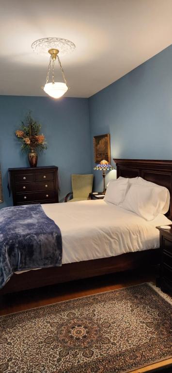 Oaklawn Inn - Sala De Reina Con Vista Al Jardín