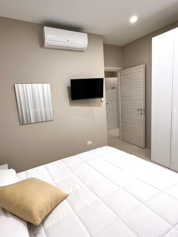 B&B VIRGILIO LAMEZIA AIRPORT - Habitación De Lujo (2 Adultos + 1 Niño)