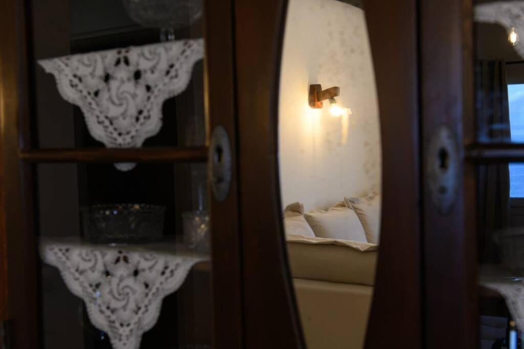 Posezení v ubytování Kalyva Country House, with private beach and pool