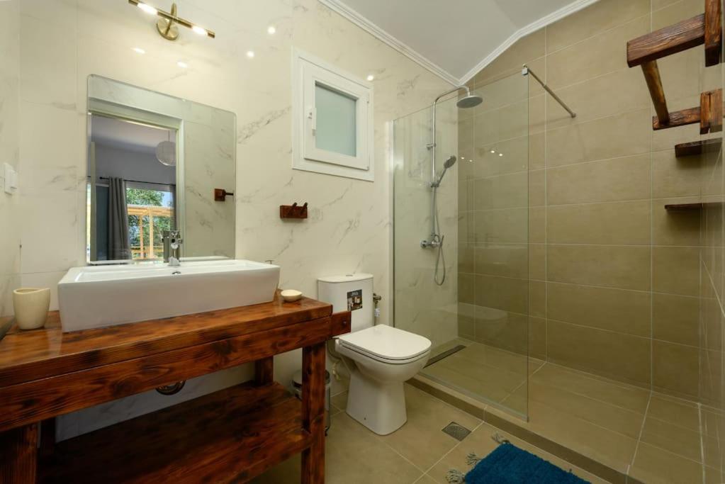 Koupelna v ubytování Kalyva Country House, with private beach and pool