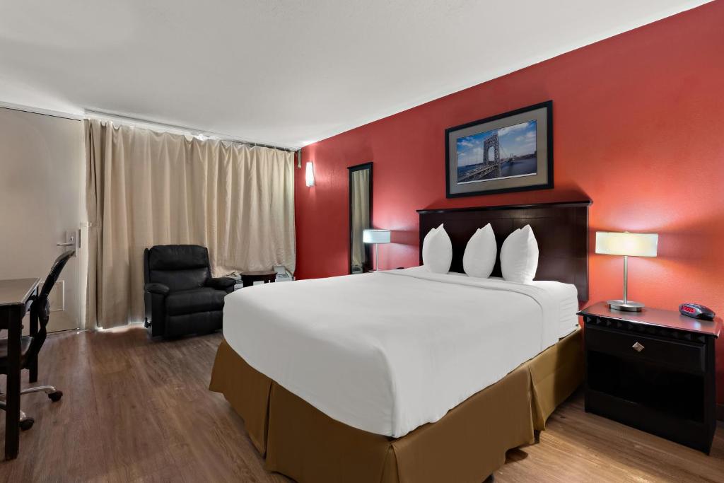 Postel nebo postele na pokoji v ubytování Quality Inn Wayne - Fairfield Area